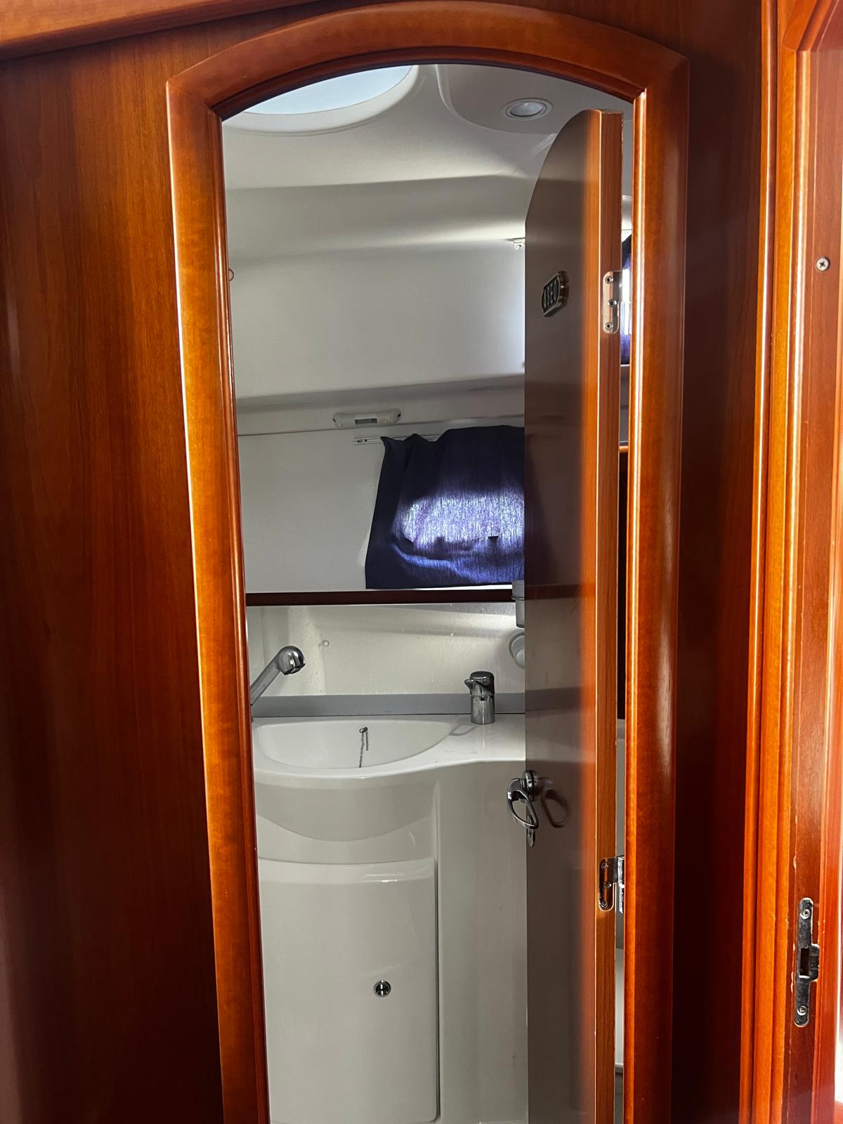 BENETEAU ANTARES 9.80 - Imagen 7