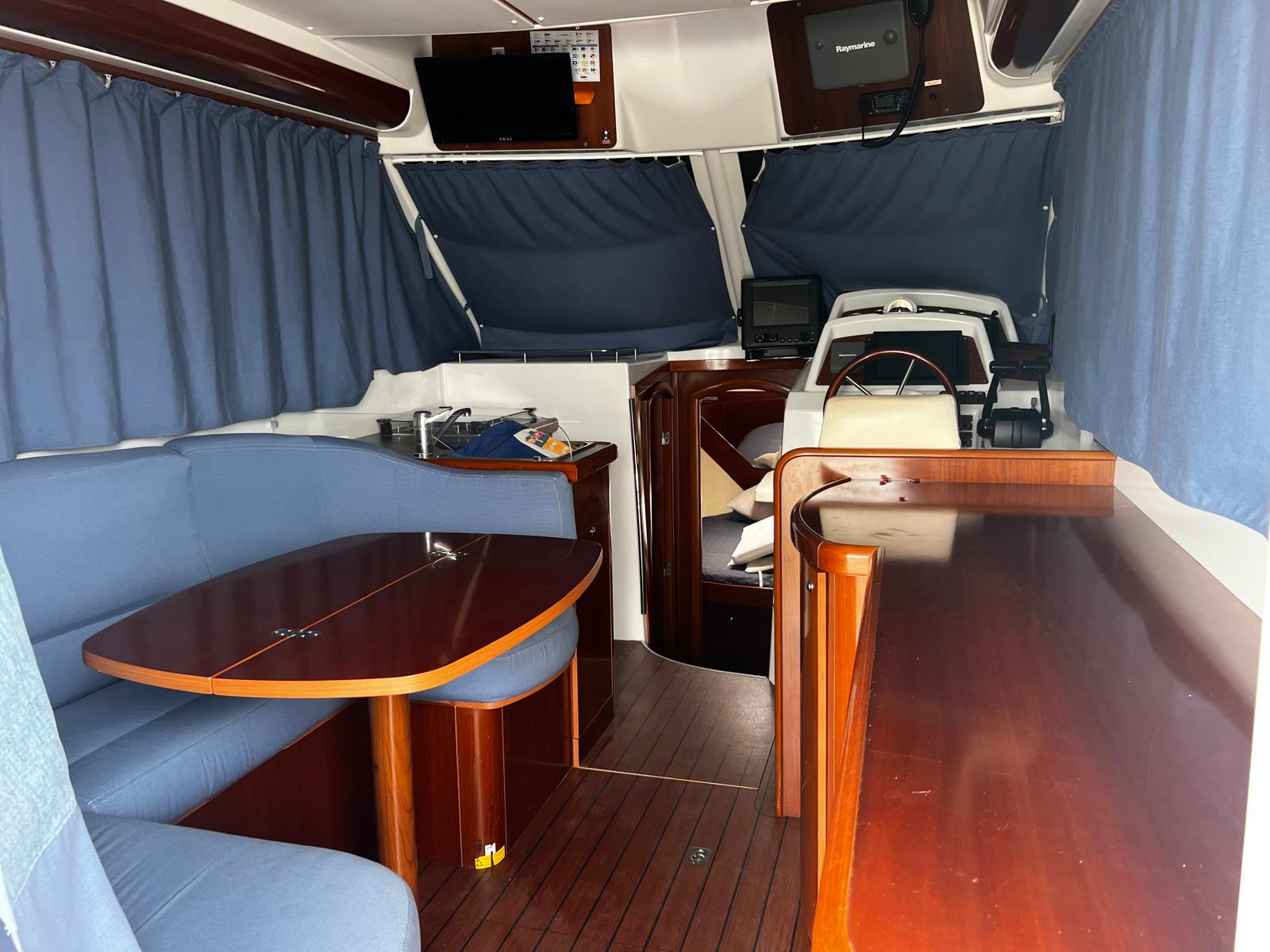 BENETEAU ANTARES 9.80 - Imagen 13